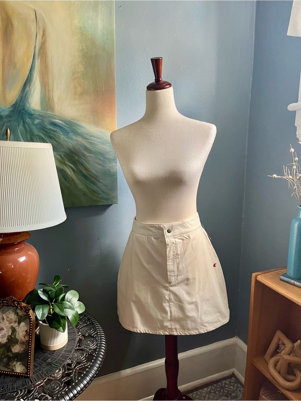 NWT Champion Size 2 Golf Skirt. Color Vanilla.